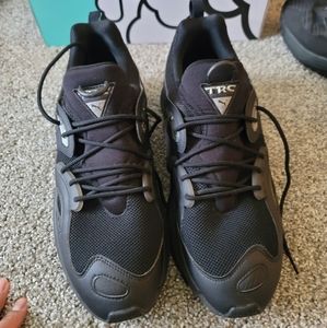 Puma TRC Blaze Triple Black s